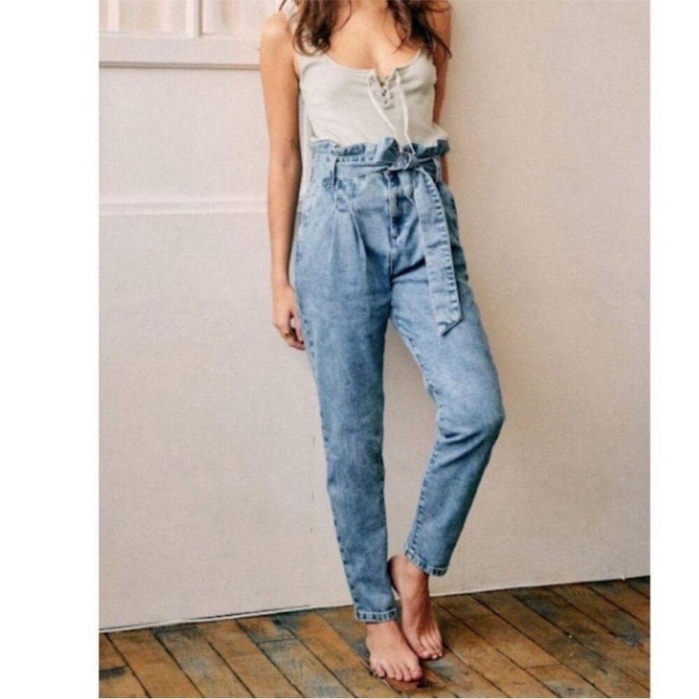 Sezane Austin trouser pants in Bleached Blue Belted Tapered Jeans 34 / US 2 - Picture 4 of 10
